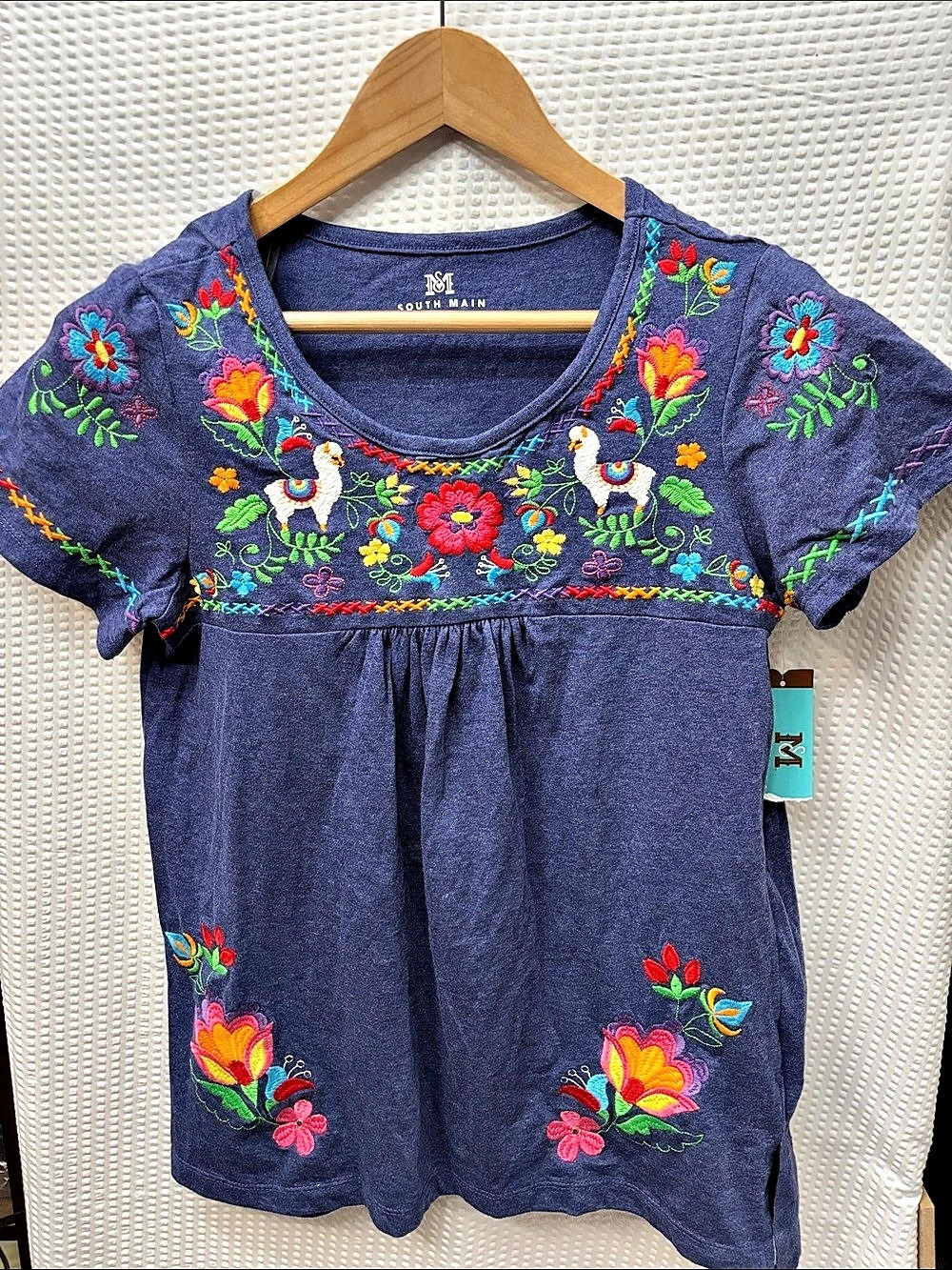 South Main Embroidered Floral Top in Blue Small NWT